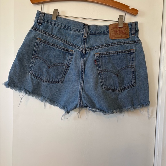 Vintage Levi's Blue Denim Cutoff Shorts 14 - Picture 1 of 5